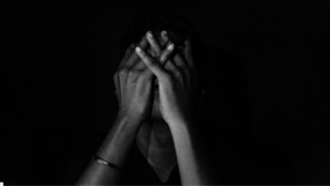 Leia mais sobre o artigo Psilocibina e Psicoterapia: Promessas e Desafios na Depressão Resistente ao Tratamento